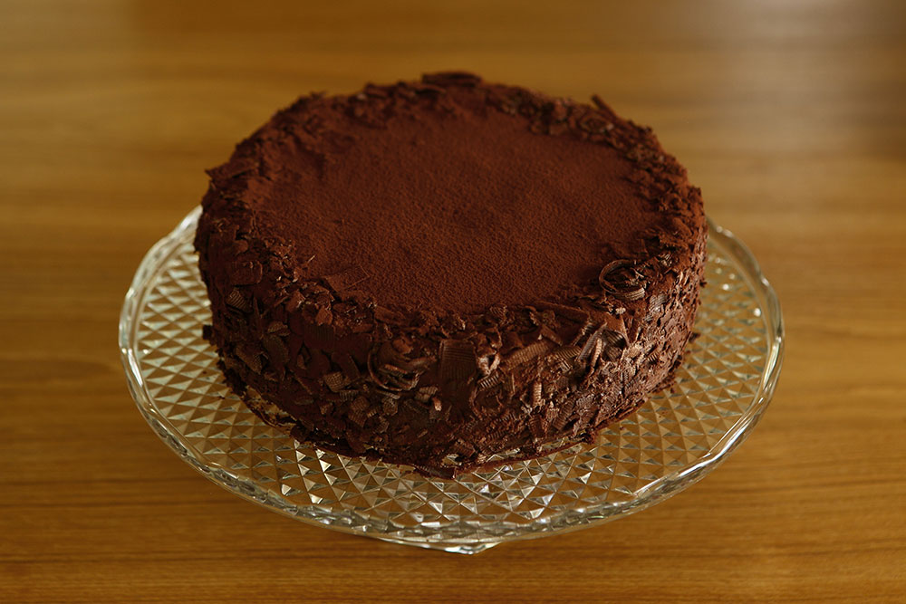 Pierre Herme's Awesome Rich Chocolate Cake – Oven Dried Tomatoes