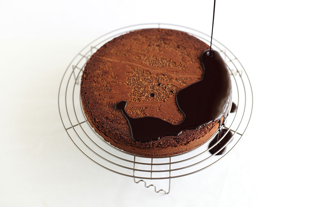 L'Orange - Portakal, Badem ve Çikolatalı Kek Adım 4