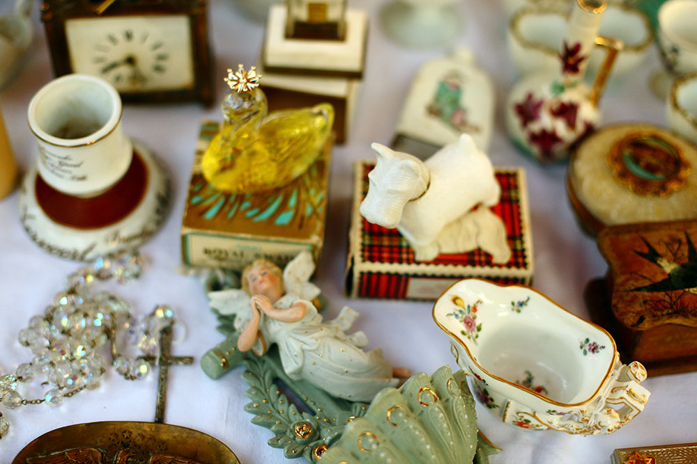 Paris Flea Markets - Puces de Vanves 28