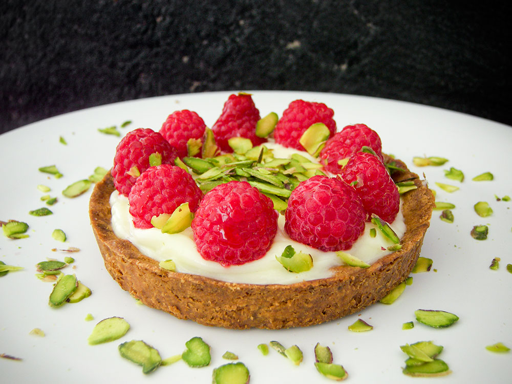 Raspberry Pistachio Tart 2